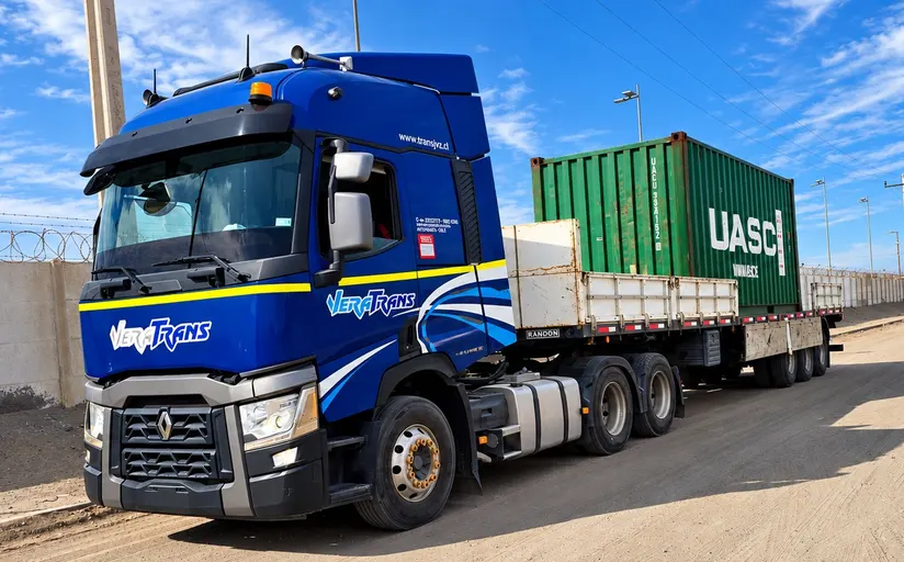 Tracto de Veratrans con contenedor